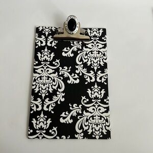Lily McGee Black and White Damask Jeweled 6”x9” Clipboard